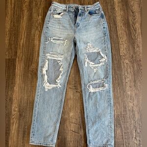 American eagle mom jeans